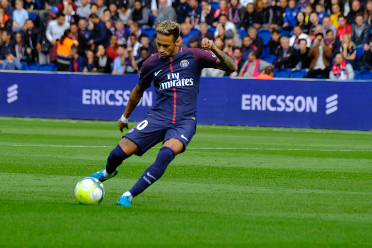 U22国足本期名单与熊猫杯名单对比：刘诚宇、汪士钦落选（U22国足新一期名单对比熊猫杯阵容：刘诚宇、汪士钦未入选）