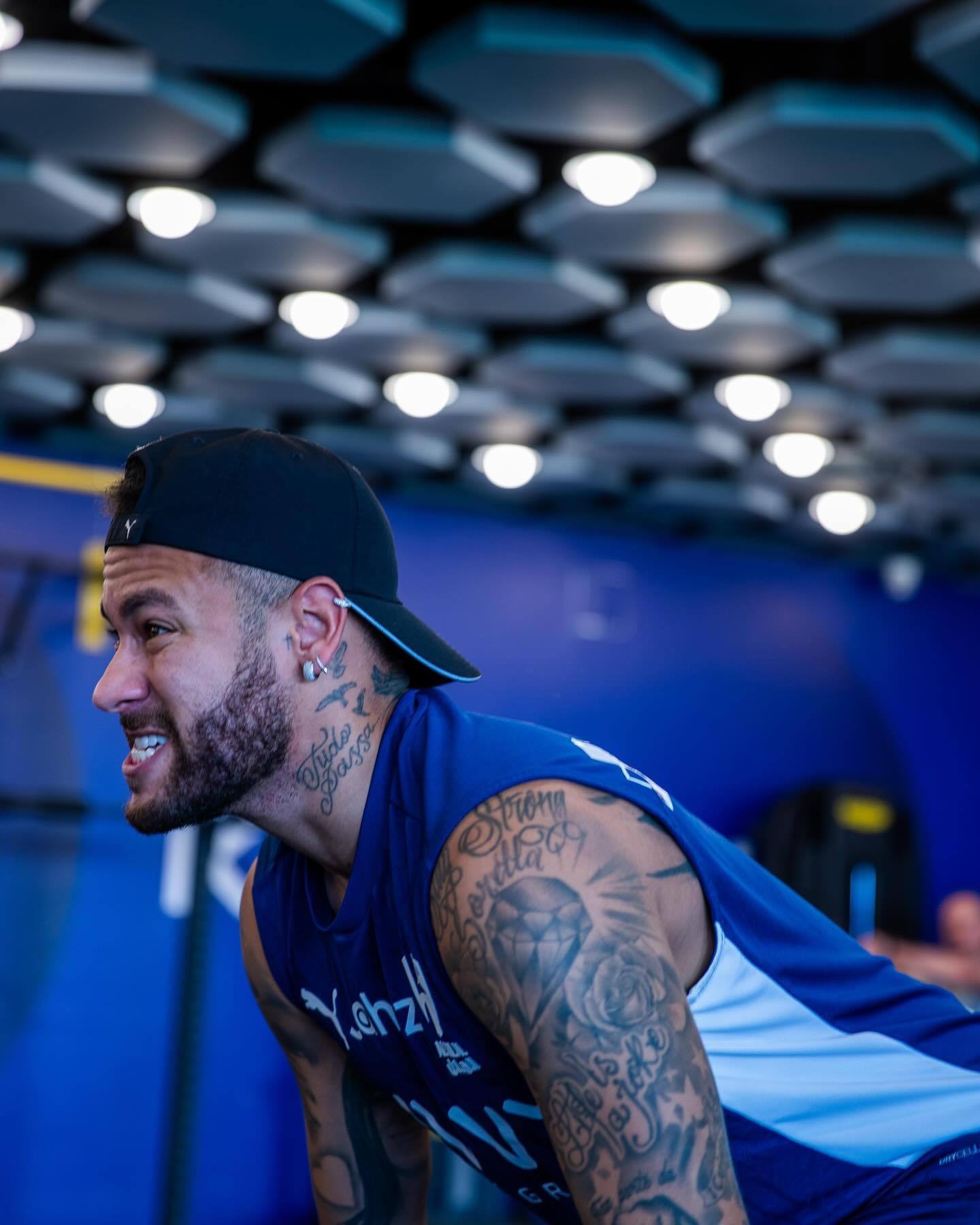 首尔外援亚赞：祝贺海港夺冠；只要团结一致就一定会有好结果（首尔外援亚赞恭贺海港夺冠：同心协力终有佳果）