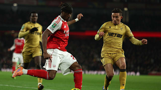 英超半场：B费破门，贝勒加德建功，狼队1-1曼联（英超半场：B费先拔头筹，贝勒加德扳平，狼队暂1-1曼联）