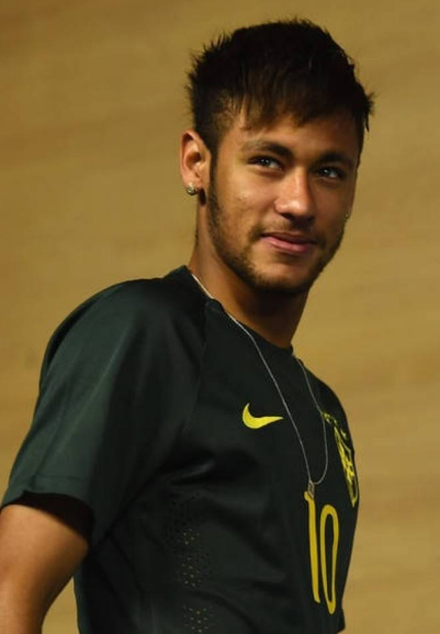 意媒：卡洛斯-奥古斯托接近与国米续约至2030年，年薪300万欧（意媒：卡洛斯-奥古斯托将与国米续约至2030，年薪300万欧）